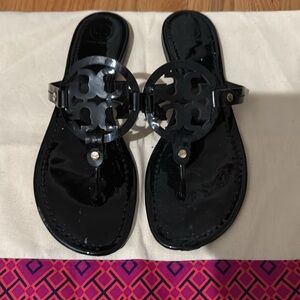 Size 11 black patent leather miller Tory Burch sandals flip flops